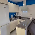 Aqua Sun Geranios By Helloapartments Lägenhet *