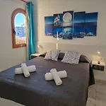 Lägenhet Aqua Sun Geranios By Helloapartments
