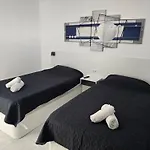 Aqua Sun Geranios By Helloapartments Lägenhet *