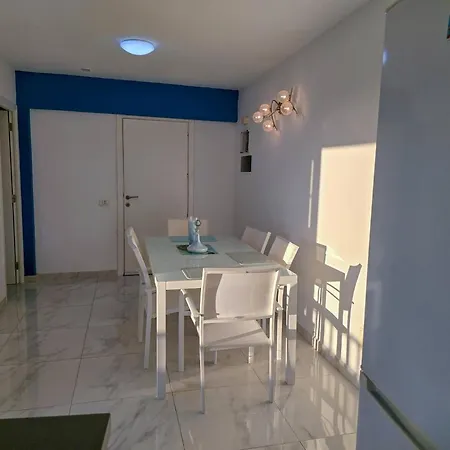 Aqua Sun Geranios By Helloapartments *