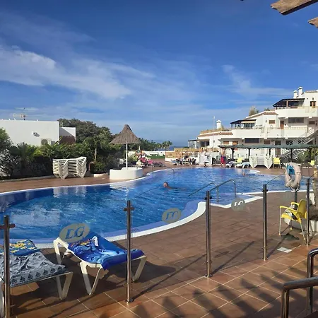 דירה Aqua Sun Geranios By Helloapartments