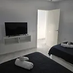 Aqua Sun Geranios By Helloapartments Apartman