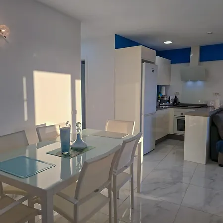 Aqua Sun Geranios By Helloapartments *
