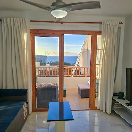 Lejlighed Aqua Sun Geranios By Helloapartments